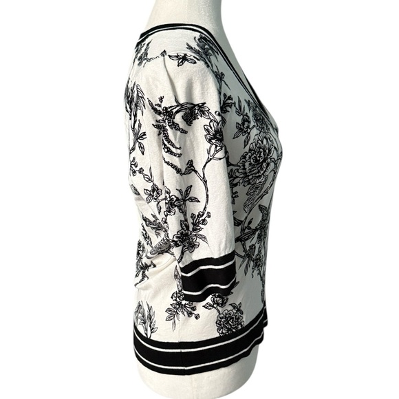 WHBM Floral Printed Pullover Sweater Black White Size Medium - Picture 4 of 11